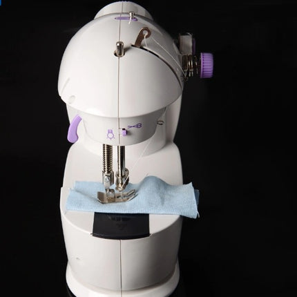 Mini machine à coudre