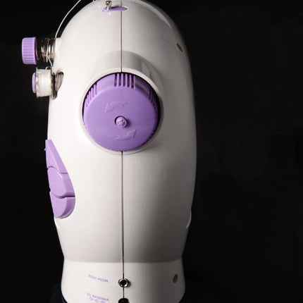 Mini machine à coudre